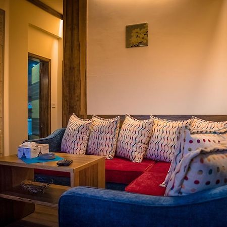 White Cedar Hotel &Resort Аль-Арз Екстер'єр фото