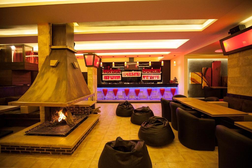 White Cedar Hotel &Resort Аль-Арз Екстер'єр фото